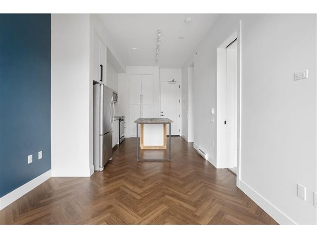 GUILDHOUSE - 405 14968 101a Avenue - photo 3