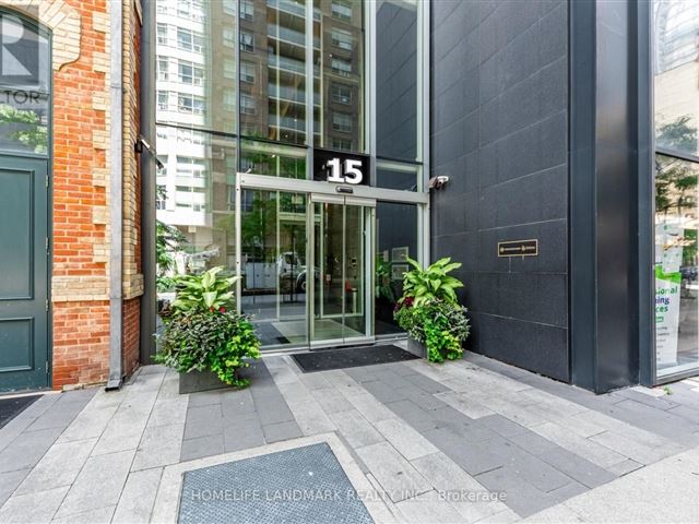 Karma Condos - 4503 15 Grenville Street - photo 2