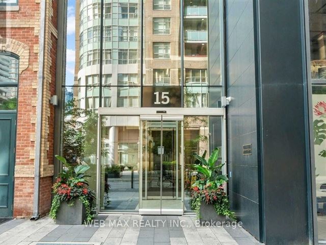 Karma Condos - 4405 15 Grenville Street - photo 2