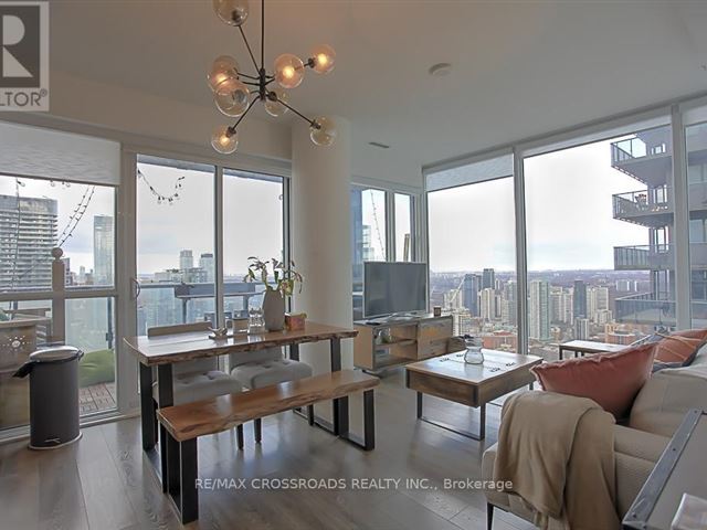 Karma Condos - 5008 15 Grenville Street - photo 2