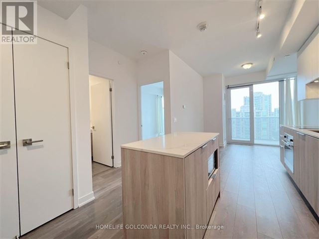 Azura Condos - 1706 15 Holmes Avenue - photo 2