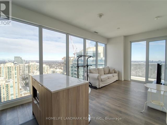 Azura Condos - 2808 15 Holmes Avenue - photo 2