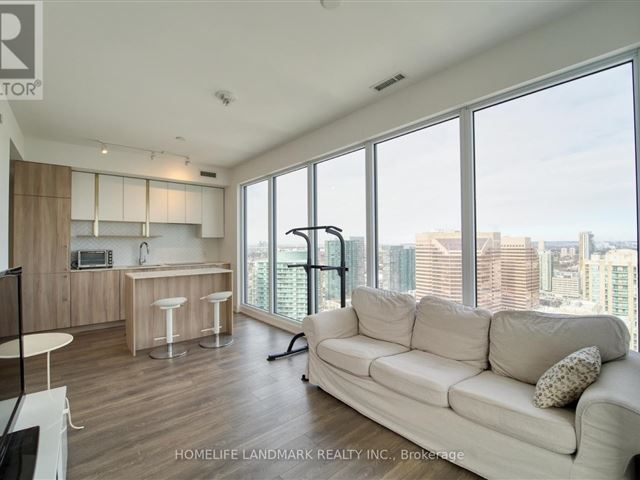 Azura Condos - 2808 15 Holmes Avenue - photo 3