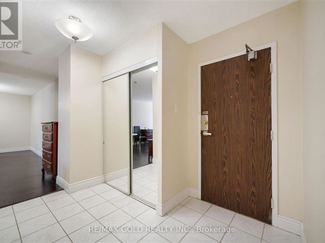 15 Kensington Condos - 307 15 Kensington Road - photo 3