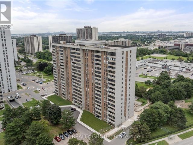 15 Kensington Condos - 403 15 Kensington Road - photo 1