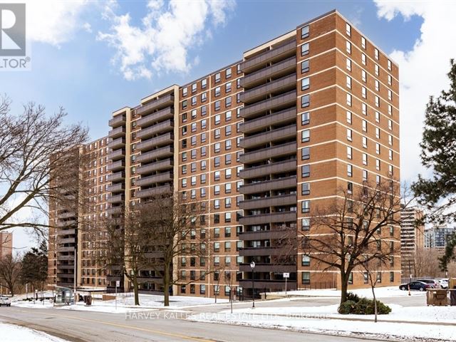 Humber Hill Towers - 1514 15 La Rose Avenue - photo 1