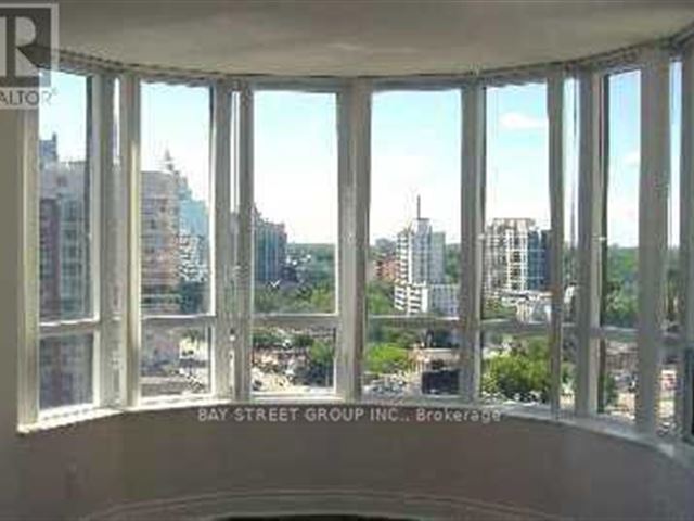 Triomphe-East Tower - 1627 15 Northtown Way - photo 3
