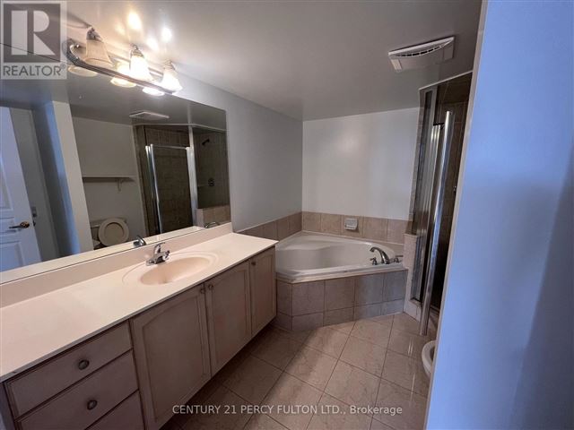 Triomphe-East Tower - 1226 15 Northtown Way - photo 3