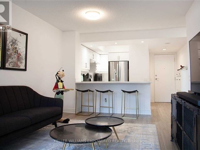 Triomphe-East Tower - 623 15 Northtown Way - photo 1