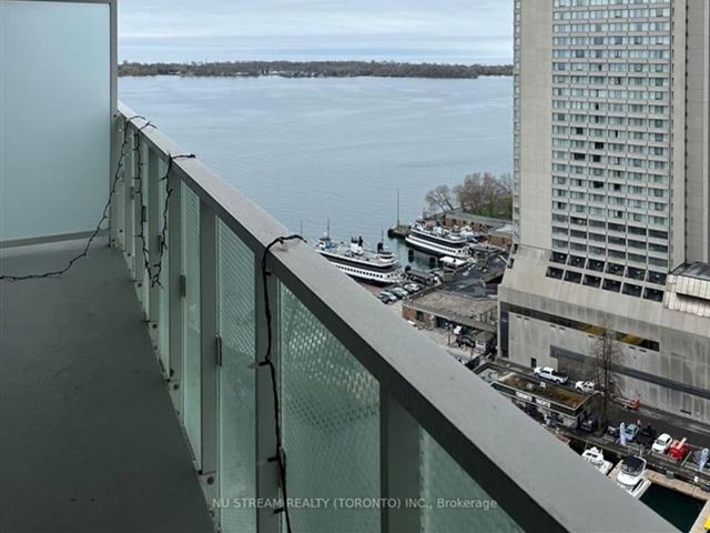 Pier 27 The Tower On The Lake - 2106 25 Queens Quay East - photo 2