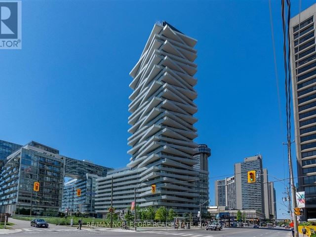 Pier 27 The Tower On The Lake - 3405 25 Queens Quay East - photo 1