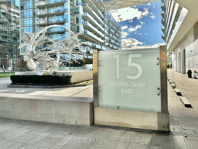 Pier 27 The Tower On The Lake - 3101 25 Queens Quay East - photo 2