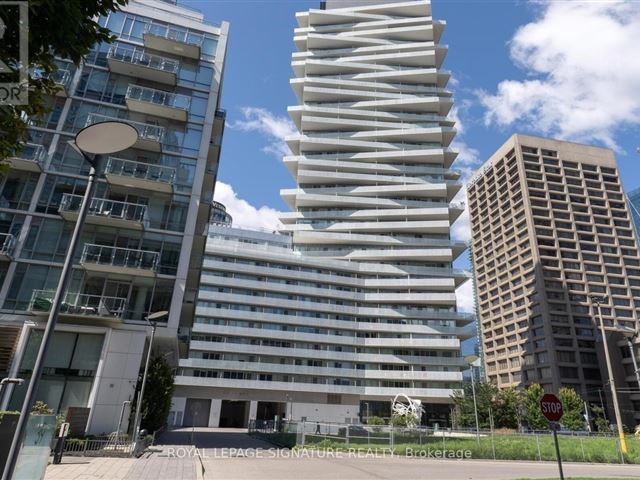 Pier 27 The Tower On The Lake - 3305 25 Queens Quay East - photo 1