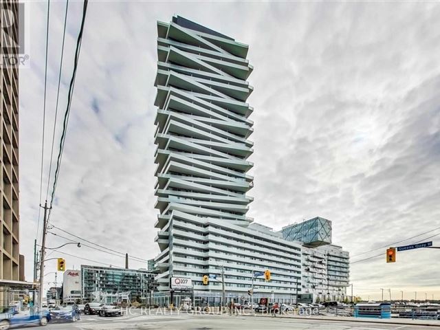 Pier 27 The Tower On The Lake - 3302 25 Queens Quay East - photo 1