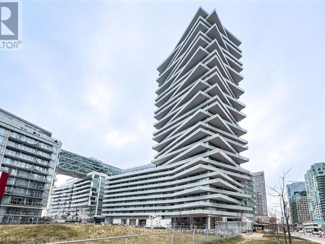 Pier 27 The Tower On The Lake - 2107 25 Queens Quay East - photo 2
