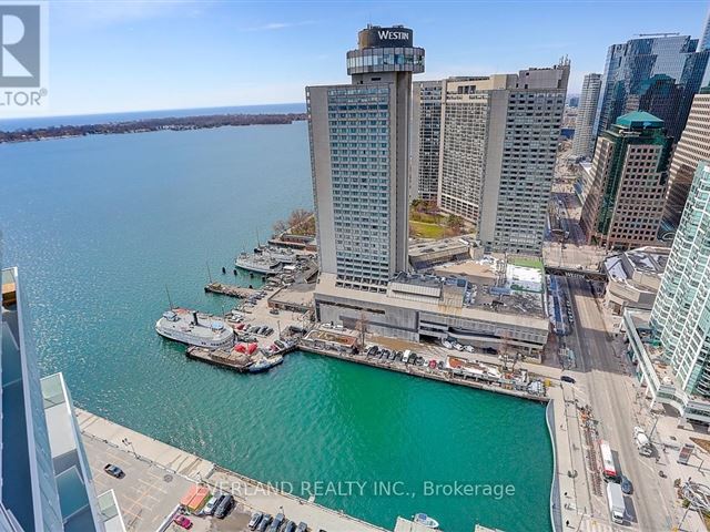 Pier 27 The Tower On The Lake - 3105 25 Queens Quay East - photo 3