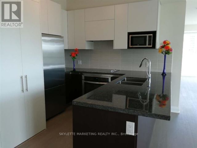 Riverside Uptown Markham - 612 15 Water Walk Drive - photo 2