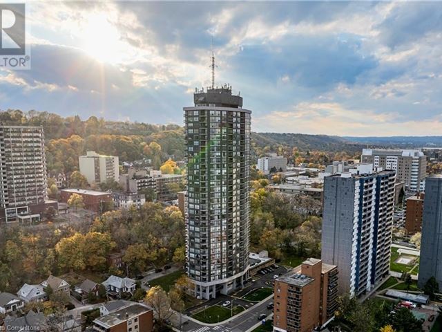 150 Charlton Condos - 1401 150 Charlton Avenue East - photo 1