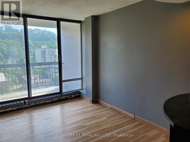 150 Charlton Condos - 2107 150 Charlton Avenue East - photo 1