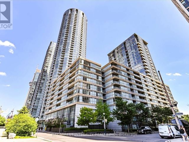 Parade 2 - Cityplace - 655 151 Dan Leckie Way - photo 1