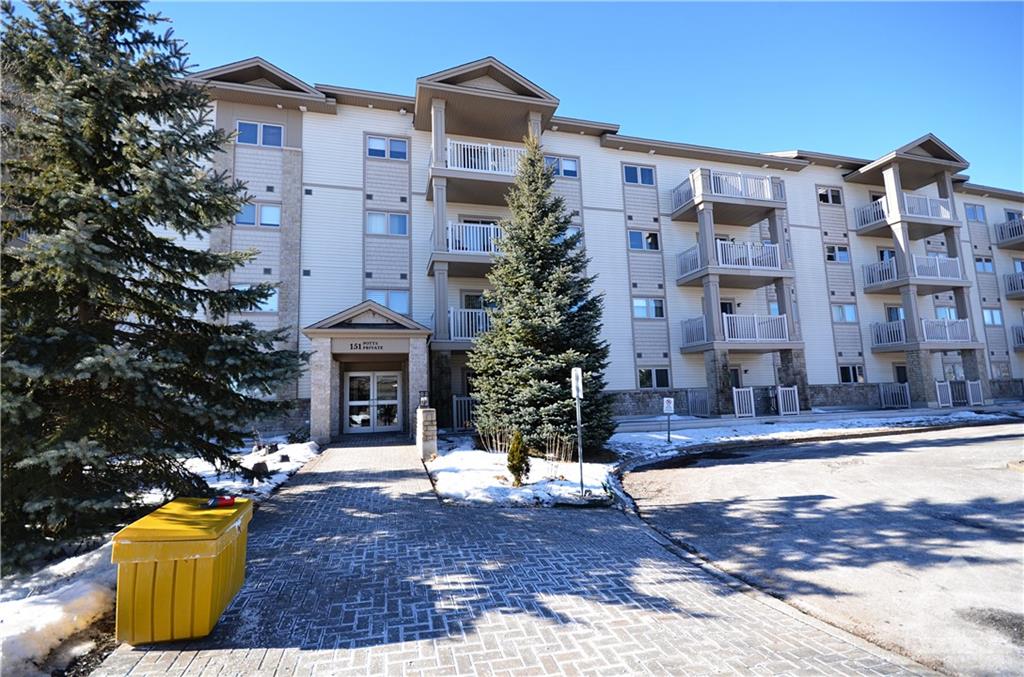 151 Potts Private, Unit 209, Ottawa — For sale @ $449,900 | CondoDork.com