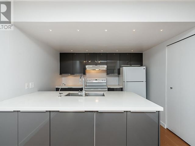 Ashbury Place - 312 1510 Nelson Street - photo 1