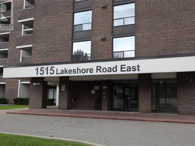 1515 Lakeshore -  1515 Lakeshore Road East - photo 2