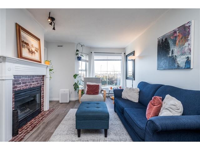 The Capilano - 209 15150 108 Avenue - photo 1