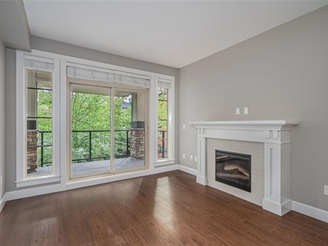 Edgewater - 211 15145 36 Avenue - photo 2