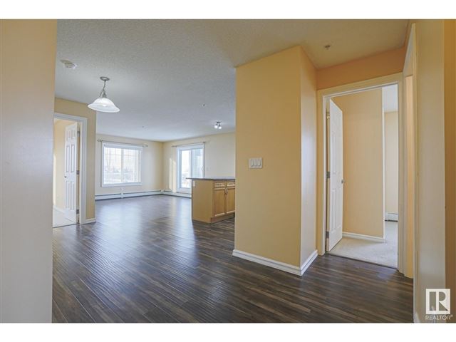 15211 139 ST NW - 301 15211 139 Street Northwest - photo 3