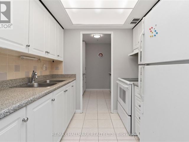 1535 Lakeshore - 209 1535 Lakeshore Road East - photo 2