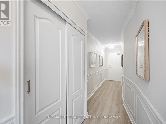 1535 Lakeshore - 1903 1535 Lakeshore Road East - photo 3