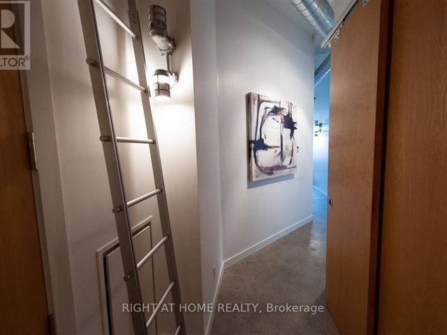 The Merchandise Lofts - 1041 155 Dalhousie Street - photo 2