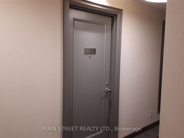 Residences of Yorkville Plaza - 3015 155 Yorkville Avenue - photo 2