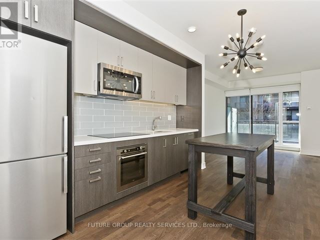 The Craftsman - 254 1575 Lakeshore Road West - photo 2