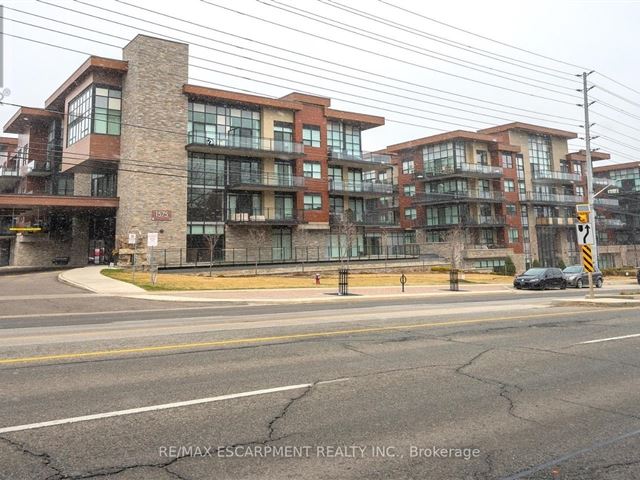 The Craftsman - 261 1575 Lakeshore Road West - photo 1