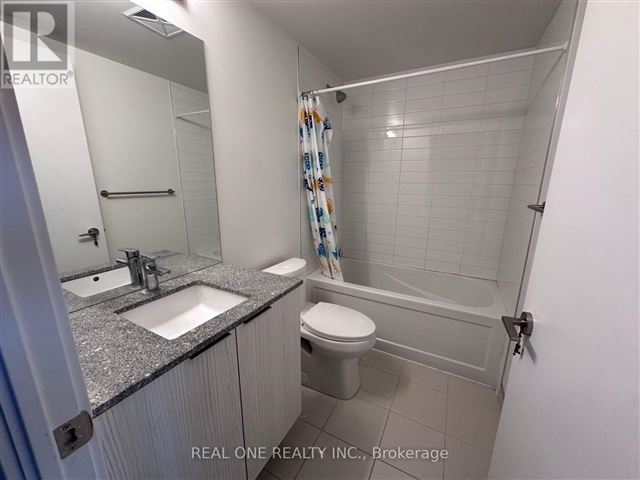 St. Lawrence Condominiums - 815 158 Front Street East - photo 2