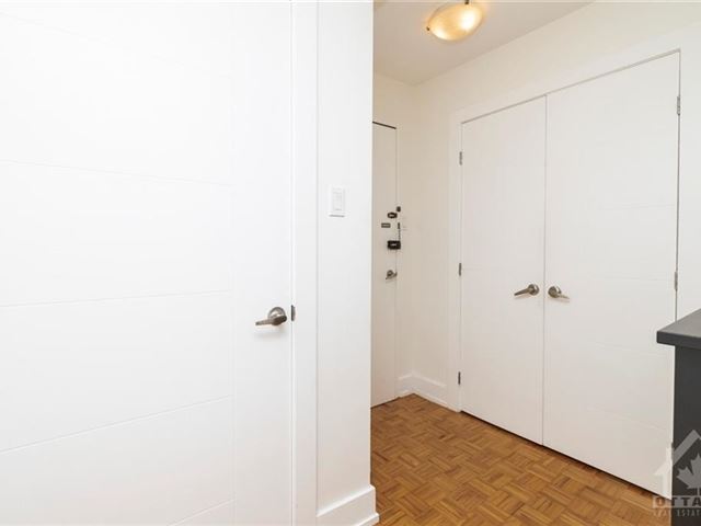 Chateau Vanier - 1402 158 McArthur Avenue - photo 2