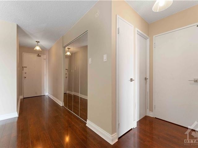 Chateau Vanier - 701 158 McArthur Avenue - photo 2