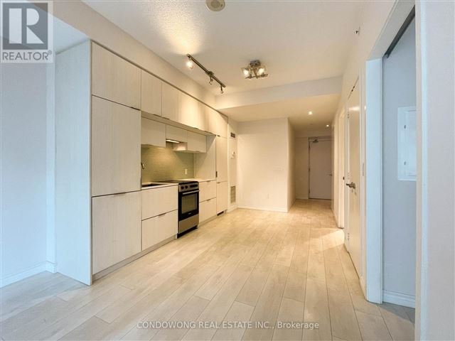 PACE Condos - 1303 155 Dundas Street East - photo 3