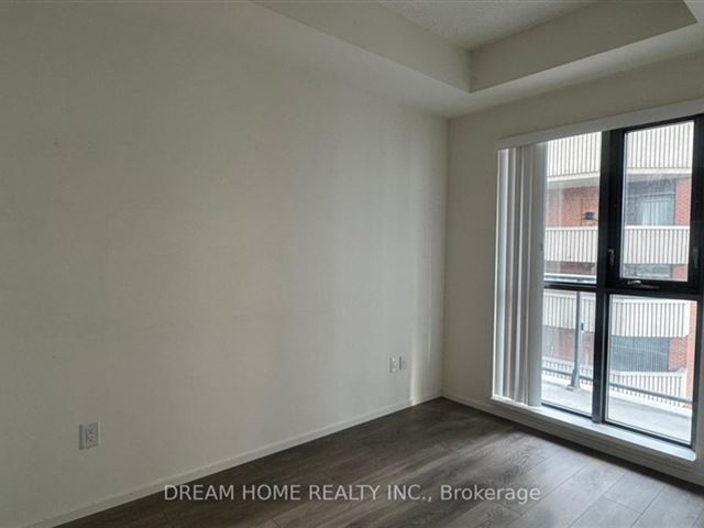 PACE Condos - 1202 155 Dundas Street East - photo 2