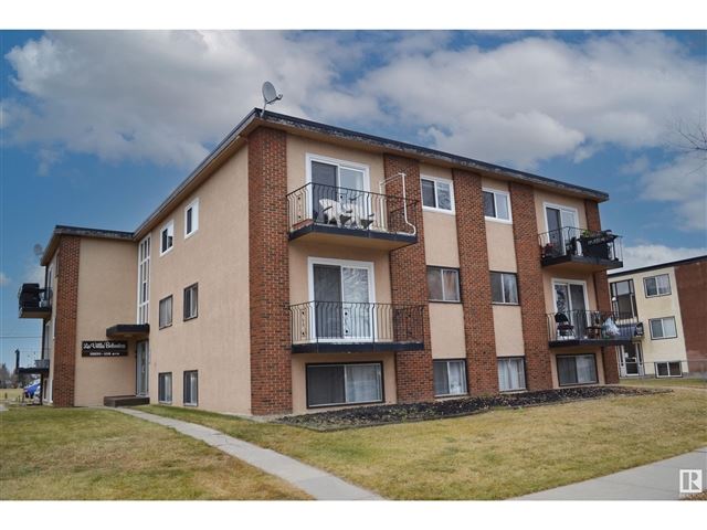 15930 109 AVE NW - 202 15930 109 Avenue Northwest - photo 1