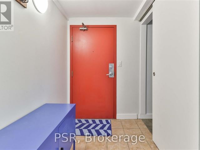 Kensington Market Lofts - 211 21 Nassau Street - photo 2