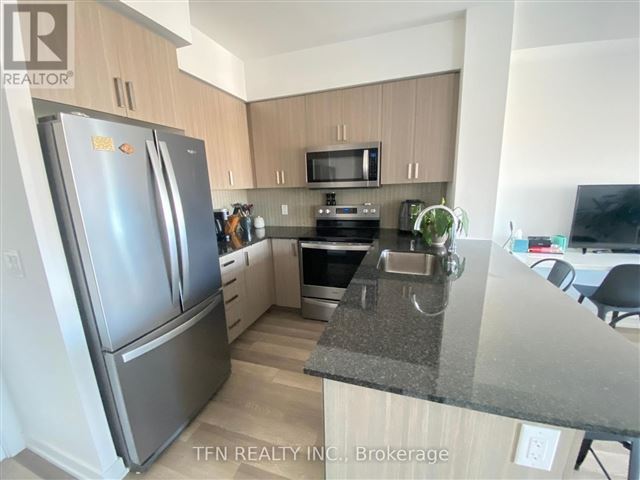 Empire Midtown - 314 1603 Eglinton Avenue West - photo 2