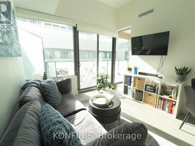 150 Redpath Condos - 732 150 Redpath Avenue - photo 3