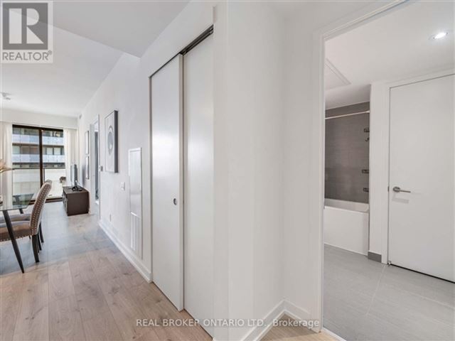 150 Redpath Condos - 1507 150 Redpath Avenue - photo 2