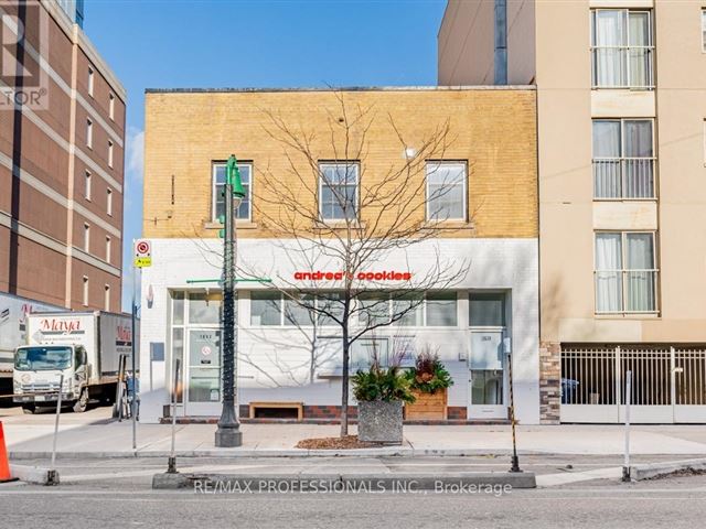 V6 High Park -  1630 Bloor Street West - photo 1