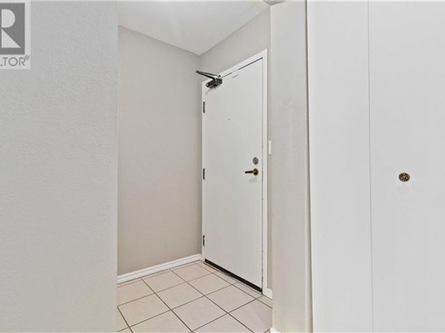 1630 Quadra St - 409 1630 Quadra Street - photo 2