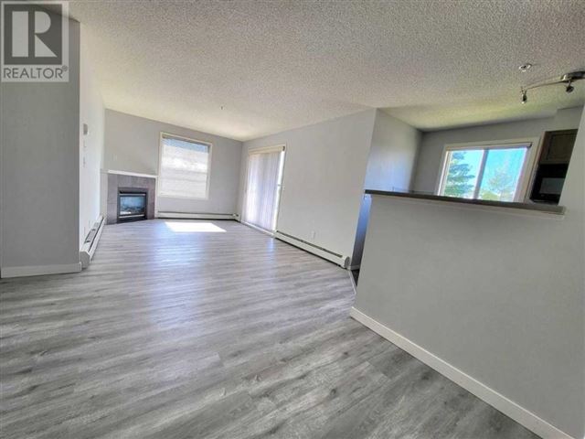 16320 24 St Sw - 3225 16320 24 Street Southwest - photo 2