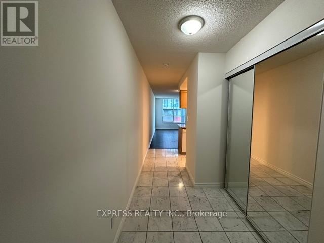 Qwest - 1222 168 Simcoe Street - photo 1